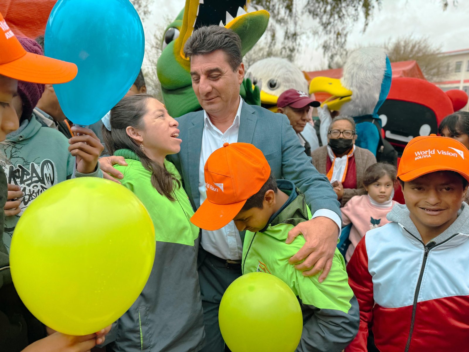 Alcalde de Tarija entrega e inaugura el primer parque “inclusivo” de la ...